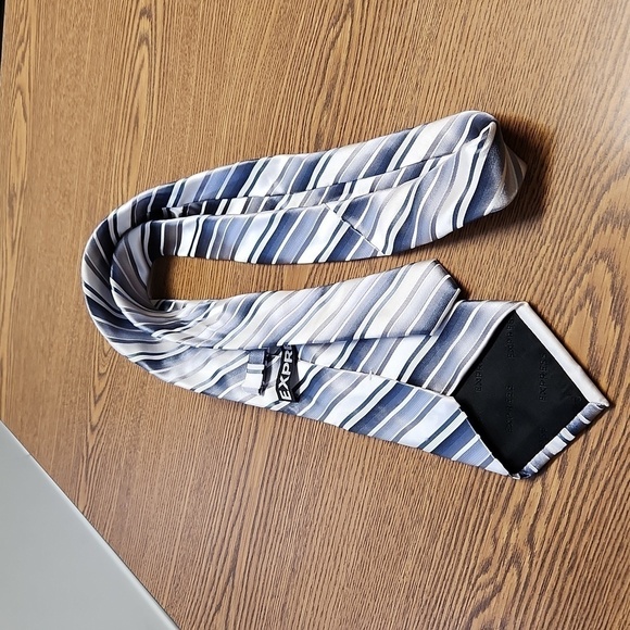 Men's 100% Silk Tie by Express - Picture 3 of 4
